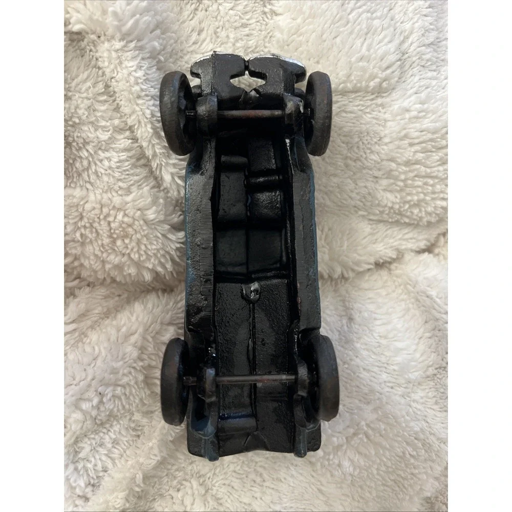 Vintage Cast Iron Blue Toy Truck With Red/Brown Bed. Working Wheels
